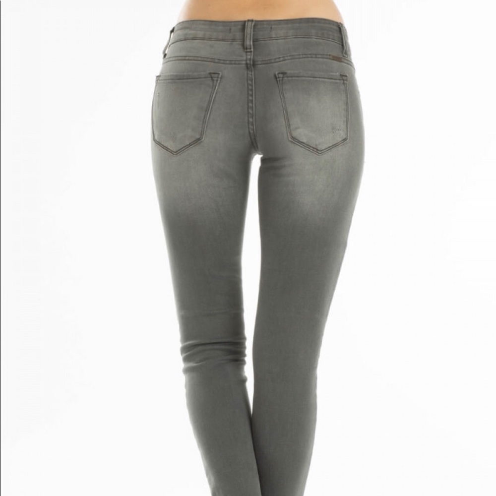 Last Sizes ‼️ Low Rise Light Gray Moto Jeans - Picture 6 of 7